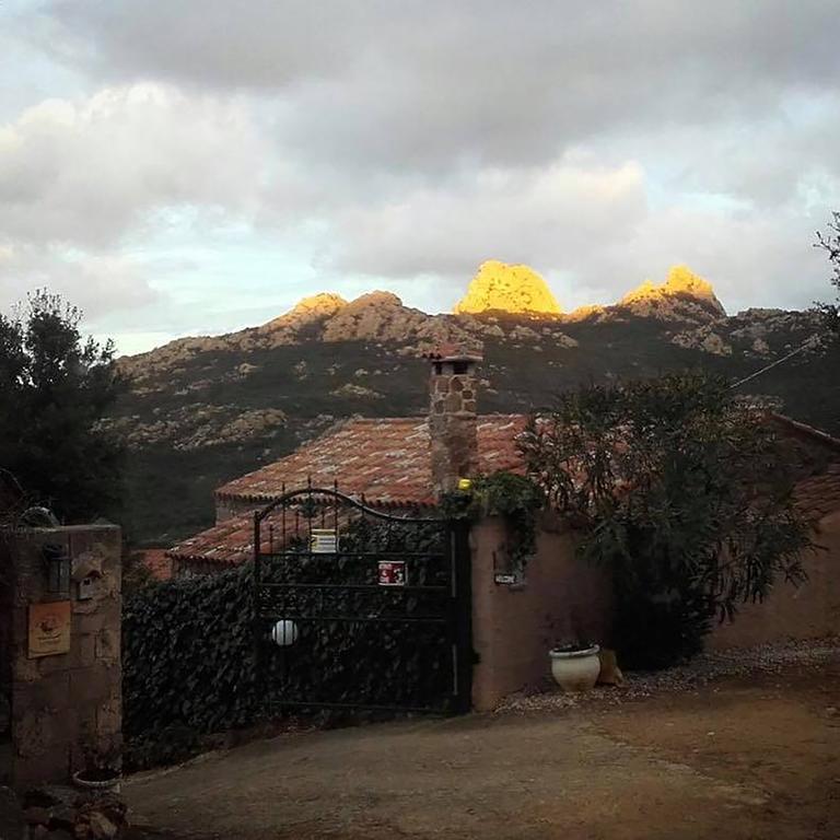 B&B La Tasgia Aggius 외부 사진